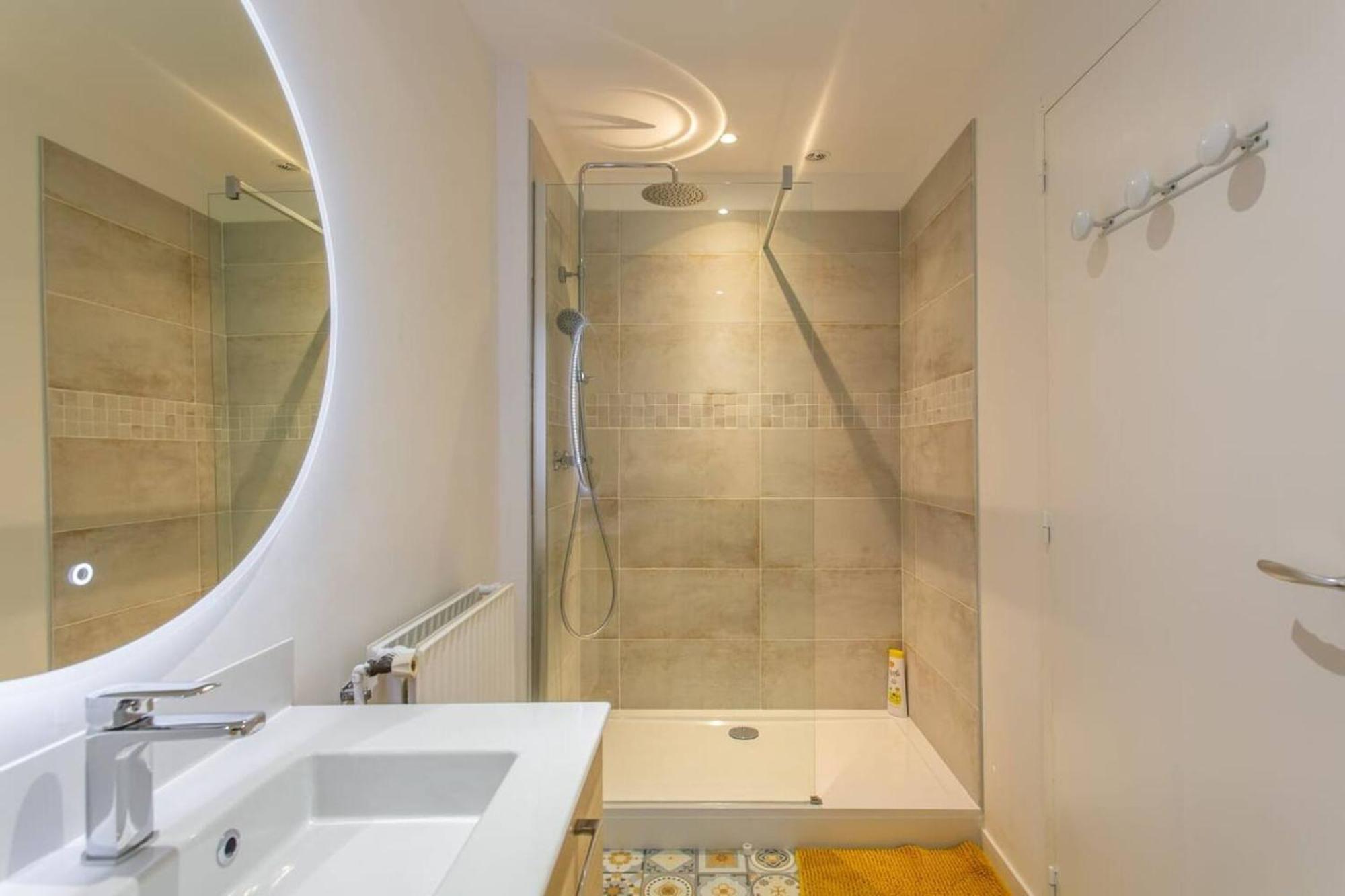 Appartement D'une Avec Vue Sur La Et Wifi A *