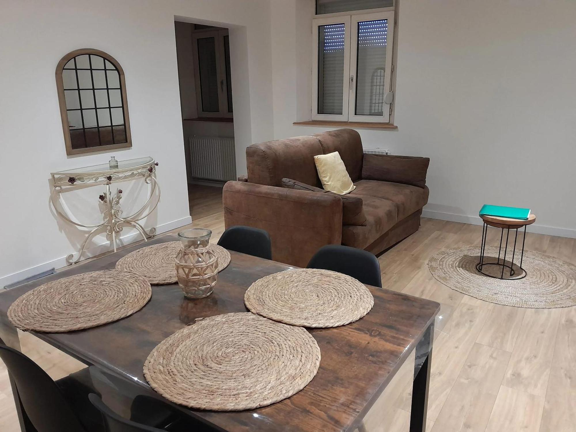 Appartement D'une Avec Vue Sur La Et Wifi A *